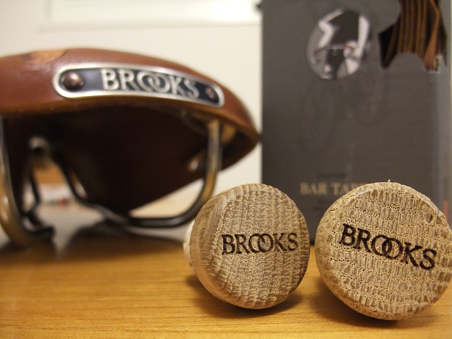 BROOKS%20%E3%82%B5%E3%83%89%E3%83%AB.jpg
