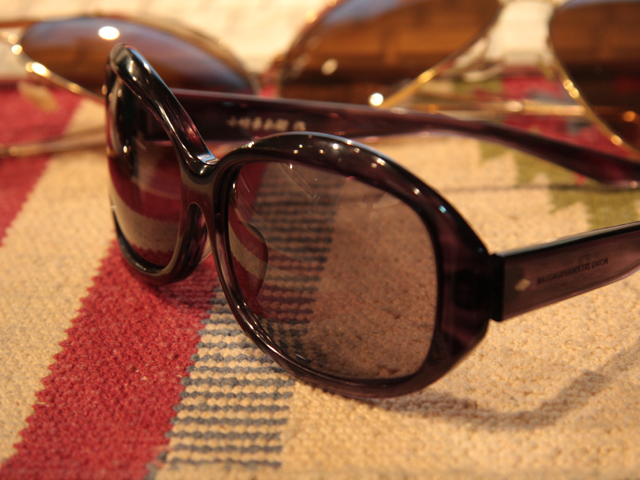 Sunglasses01.jpg