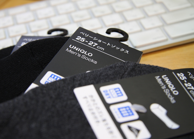 BLOGUNIQLOSOCKS01.jpg